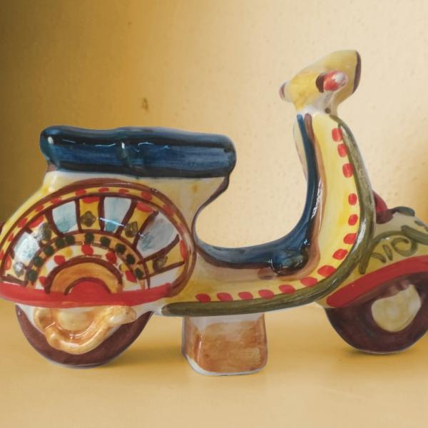 Modellino di Vespa