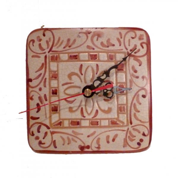 Orologio da tavolo quadrato di colore rosa